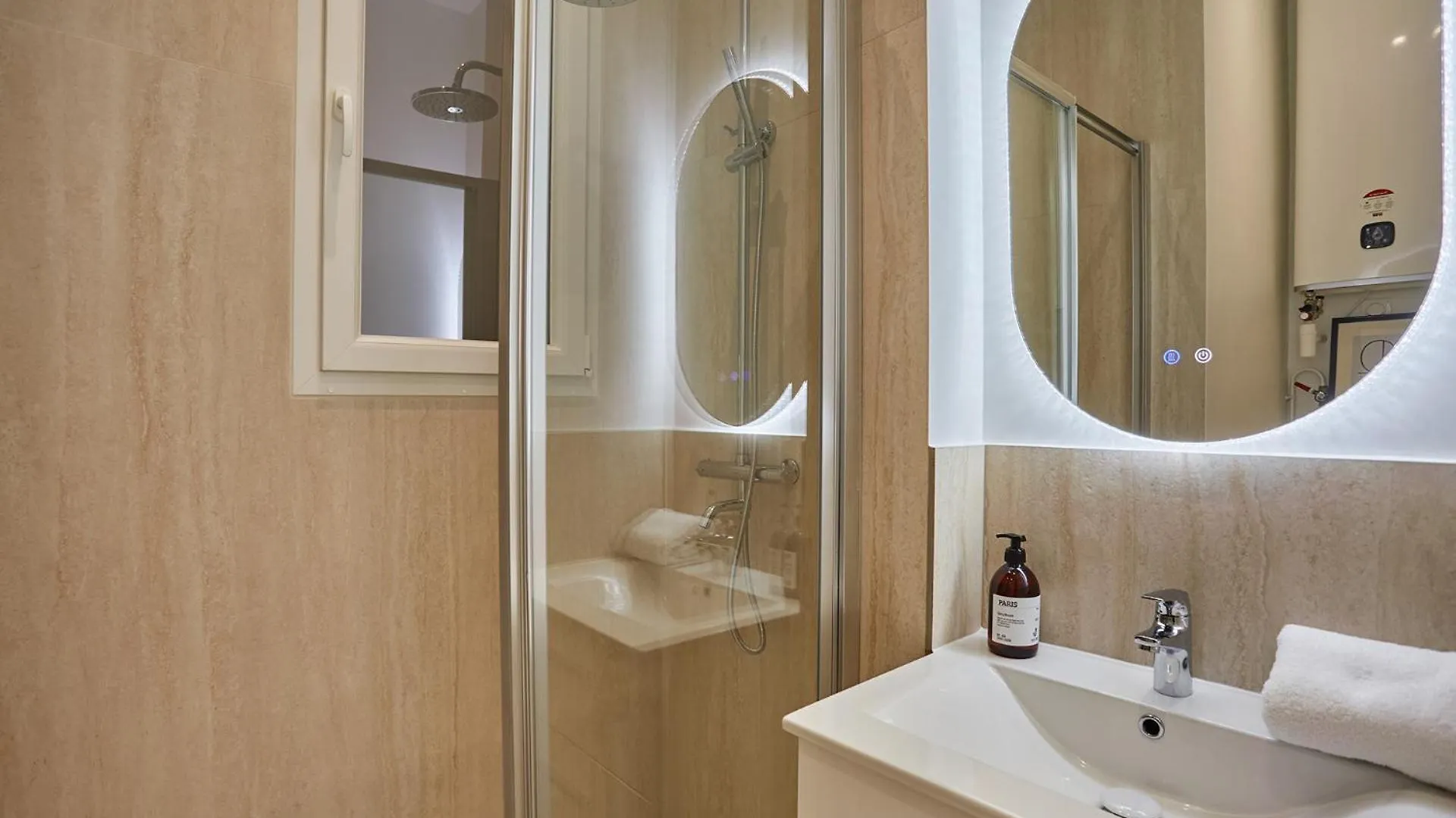 Arc De Triomphe By Prestige Apartment